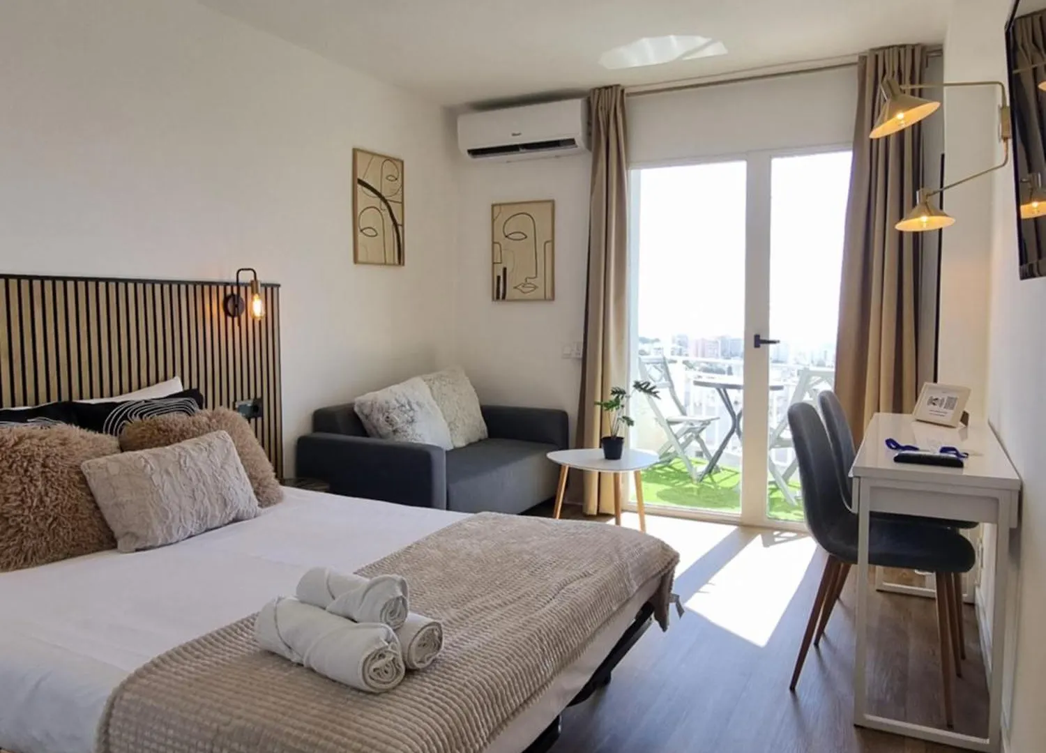Acuario Moderno Estudio Vistas Al Mar بينالماذينا